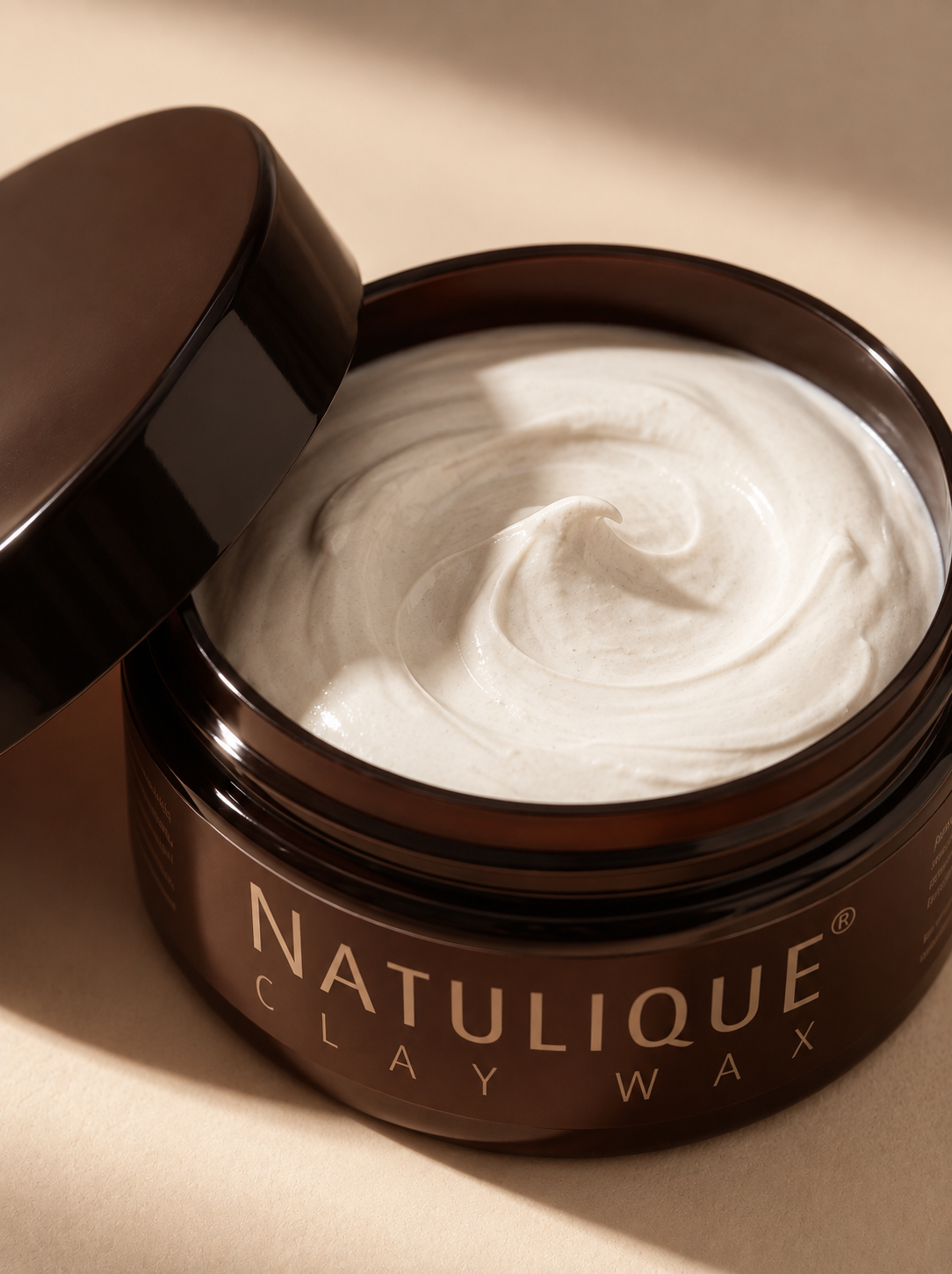 Open pot NATULIQUE Clay Wax met deksel en zichtbare wax
