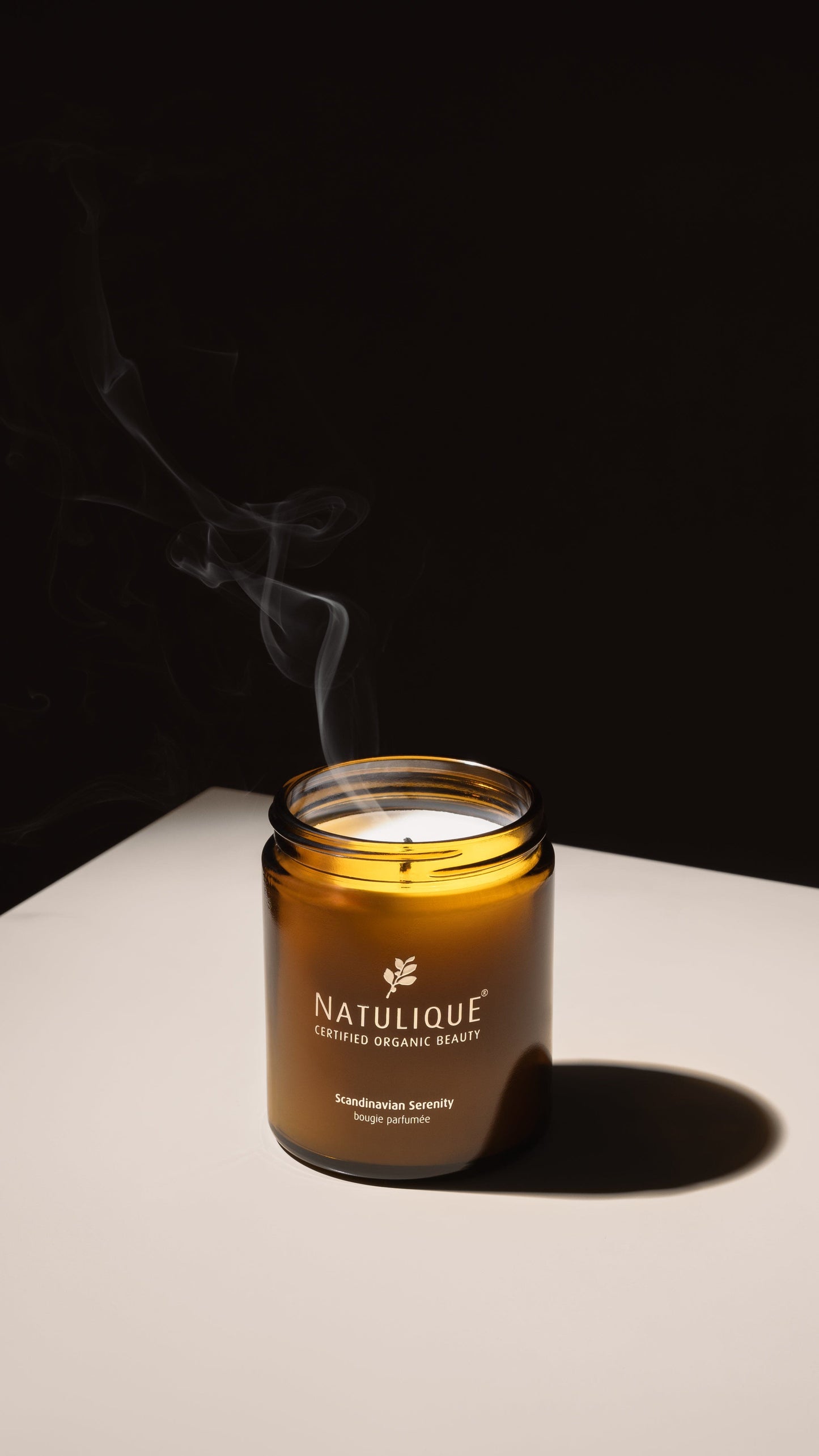 
                  
                    Natuurlijke geurkaars van Natulique met vanille-tonen, cadeauset
                  
                